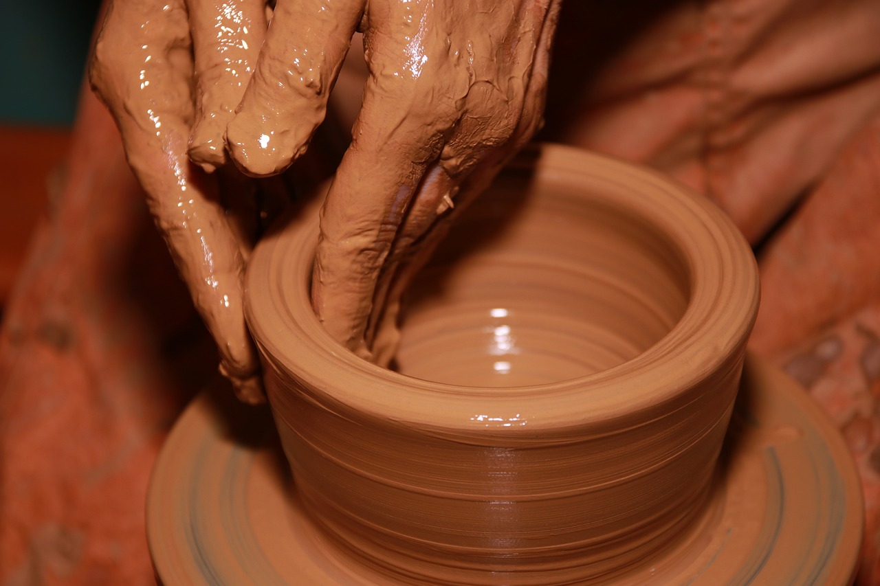 Building your own pottery workbench: A DIY guide